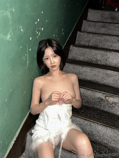 【2024-01-07】subway slut