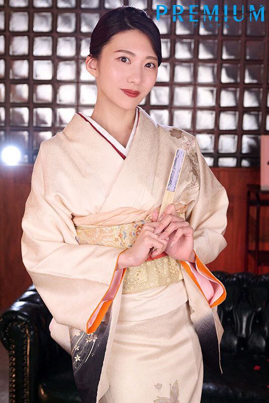 MEYD-838 リアル夫婦NTRドキュメント第2弾 夫が仕組んだ寝取られ不倫旅行 夫には見せたことのない初音み